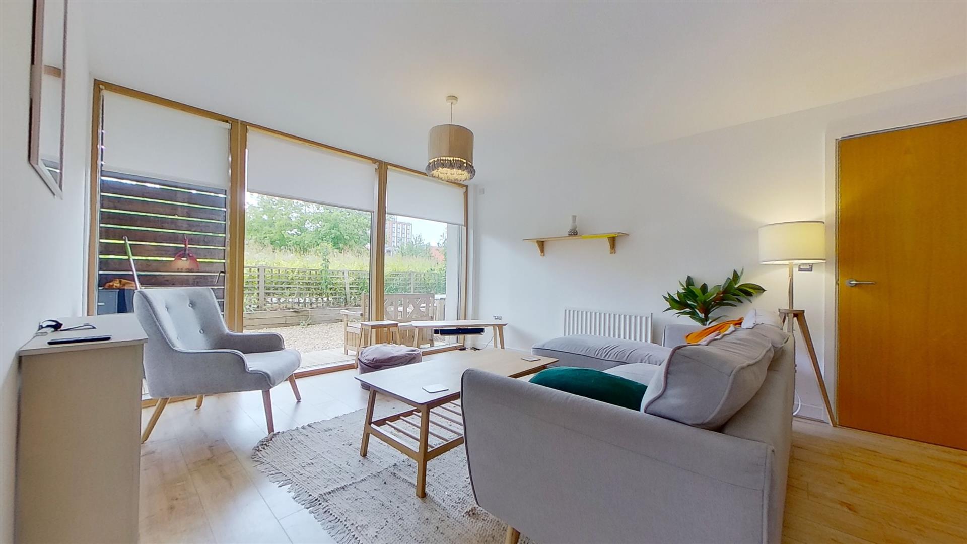 325 South Row, Milton Keynes